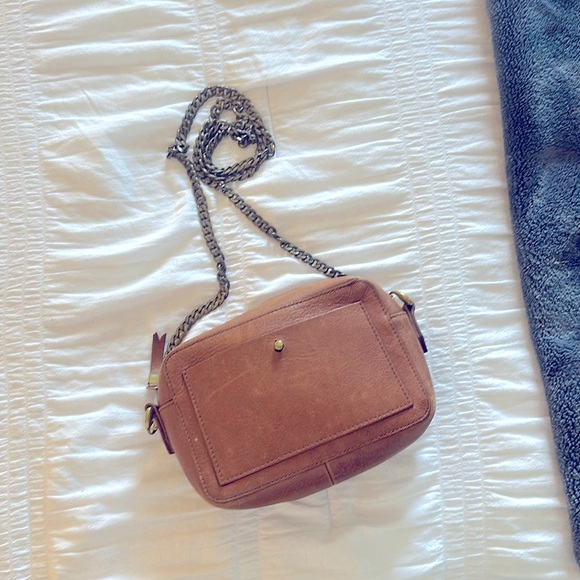 Madewell Handbags - Madewell Transport Camera Bag, Crossbody, excellent used condition